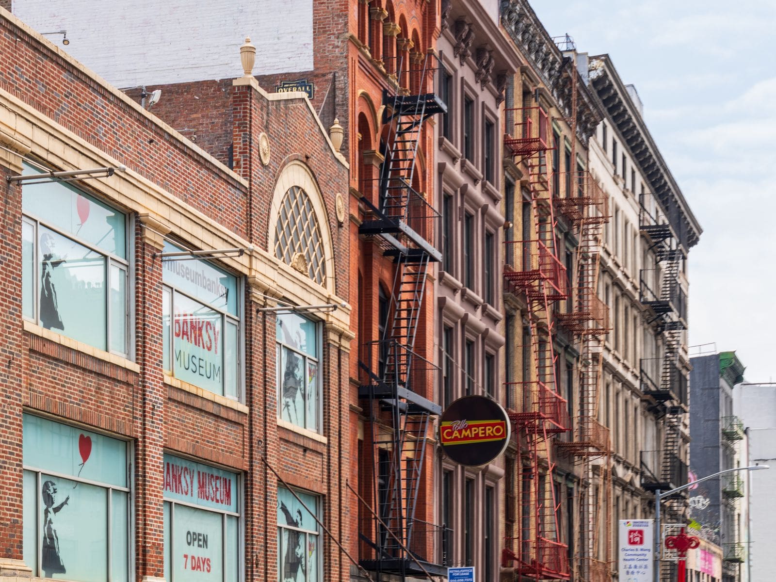 Cast-iron buildings and street life in SoHo